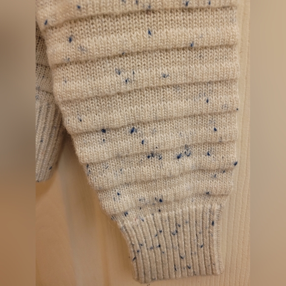 Women's Rhythm Ribbed V-Neck Sweater - Picture 3 of 6